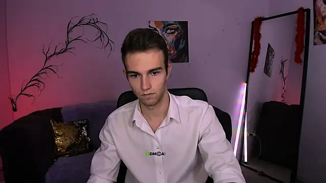 astren villo online show from November 20, 8:20 pm