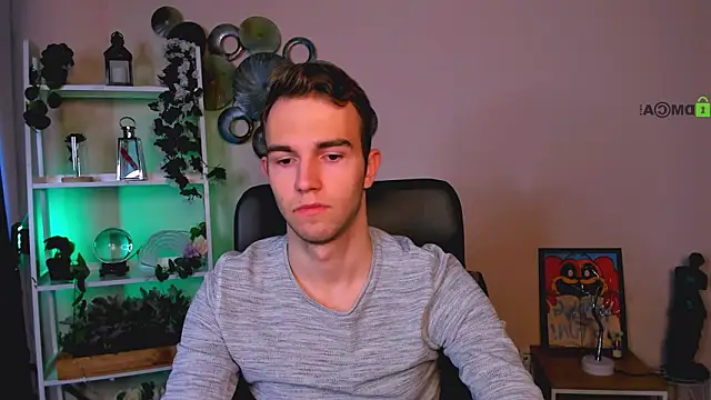 astren villo online show from March 16, 6:39 am