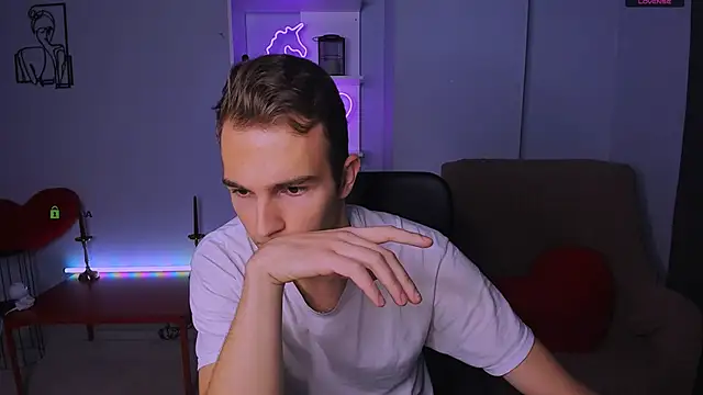 astren villo online show from November 13, 1:15 pm