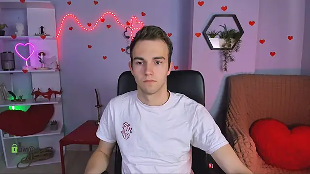 astren villo online show from April 14, 5:45 am