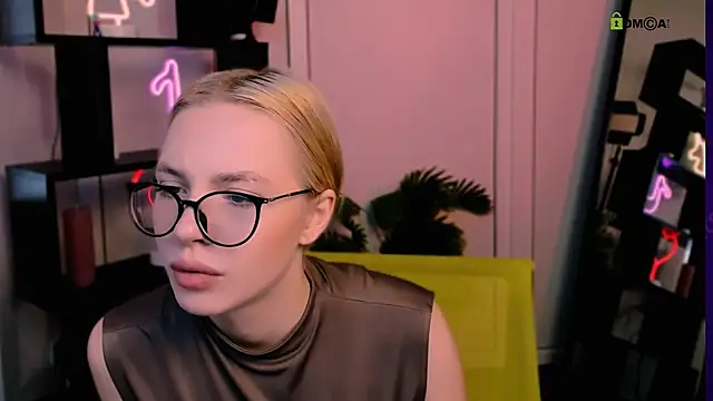 sendi cais online show from November 22, 9:30 am