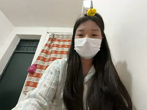 lris000123 online show from December 2, 9:33 am