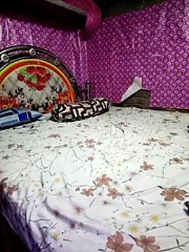 JYRR25 online show from April 4, 2:45 pm