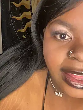 TheChubbySiren online show from March 12, 2:10 pm