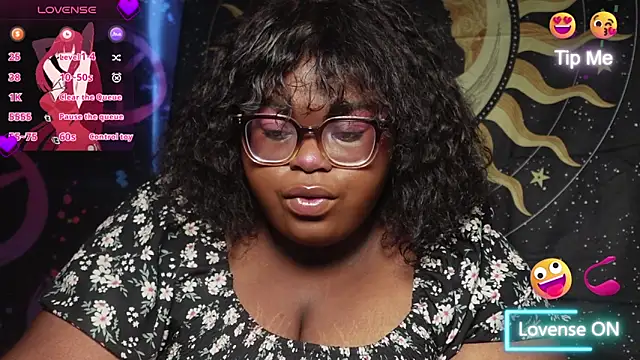 TheChubbySiren online show from December 16, 1:26 pm