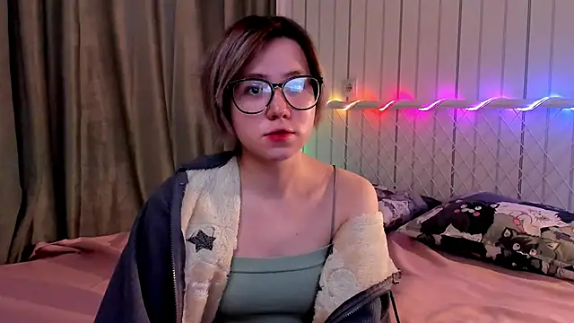 AlisiaEthen online show from November 23, 8:19 pm