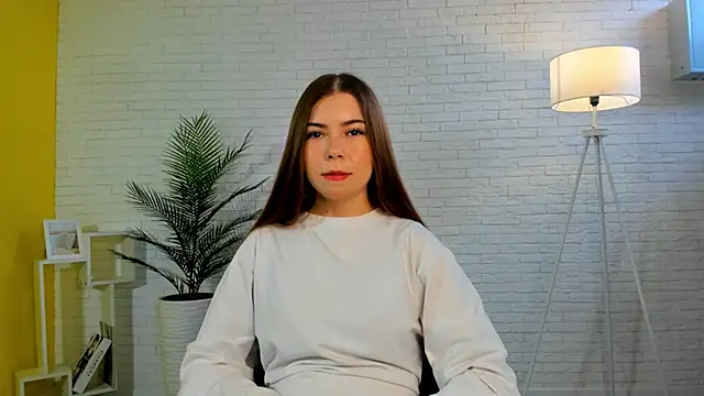 Snapshot of RoxannCrawford chatting on October 15, 5:39 am RoxannCrawford online show from October 15, 5:39 am