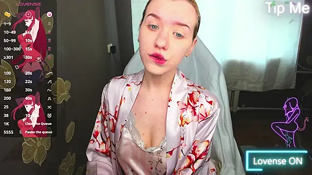 MeganNewCat online show from May 11, 9:54 am