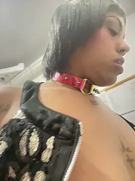 NovaFoxx online show from March 22, 7:26 pm