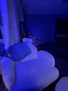 queenkelly1234 online show from March 12, 3:56 am