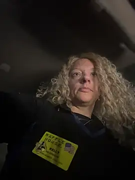 queenkelly1234 online show from February 15, 3:18 am