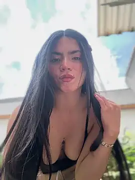 PamelaJonsom  online show from February 11, 3:23 pm