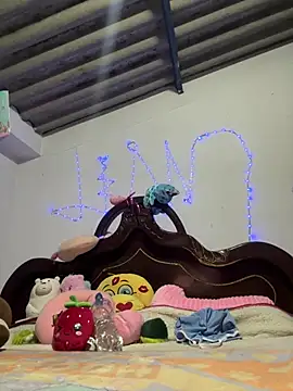 PamelaJonsom  online show from March 12, 1:11 am