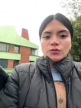 PamelaJonsom  online show from March 27, 7:04 pm