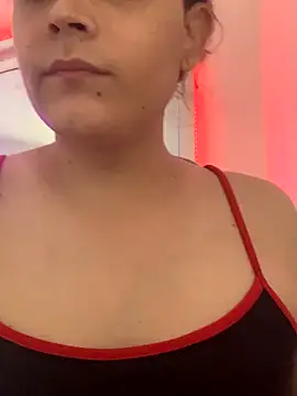 Snapshot of La-Gatiita-trans chatting on November 13, 11:25 am La-Gatiita-trans online show from November 13, 11:25 am