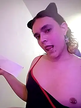 La-Gatiita-trans online show from October 15, 1:48 am