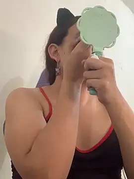 Snapshot of La-Gatiita-trans chatting on November 2, 12:10 pm La-Gatiita-trans online show from November 2, 12:10 pm