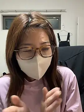 Snapshot of ichika_2_ chatting on June 27, 12:11 pm ichika 2 online show from June 27, 12:11 pm