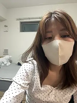 Snapshot of ichika_2_ chatting on June 28, 2:23 pm ichika 2 online show from June 28, 2:23 pm