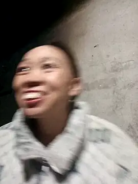 Snapshot of Manni_john chatting on February 6, 1:45 am Manni john online show from February 6, 1:45 am