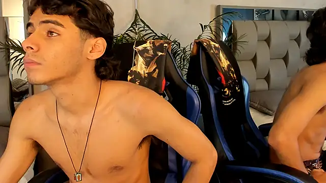 Kendra and liam online show from November 29, 11:10 am