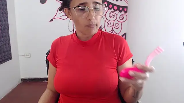 Lucyy Naugthy online show from March 23, 8:19 pm