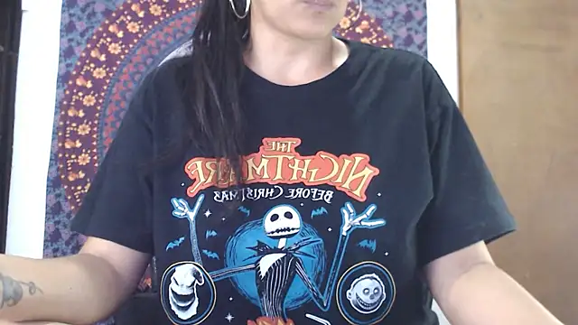 Lucyy Naugthy online show from January 11, 8:05 pm