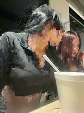 Snapshot of Nahomy_cute1 chatting on November 26, 2:22 am Nahomy cute1 online show from November 26, 2:22 am