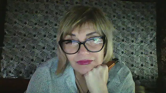 Lia Ray online show from November 25, 8:31 pm