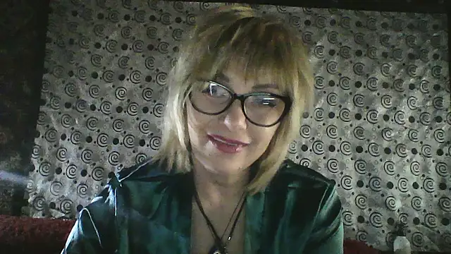 Lia Ray online show from March 4, 9:11 pm