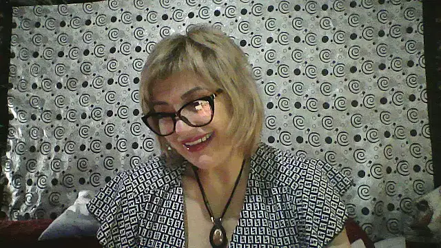 Lia Ray online show from October 29, 7:57 pm