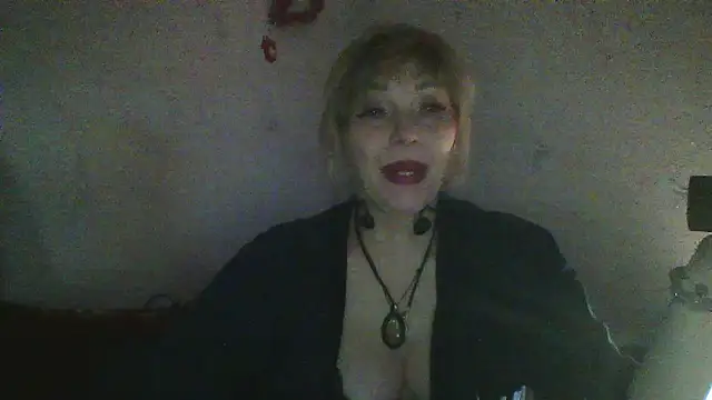 Lia Ray online show from January 7, 8:47 pm