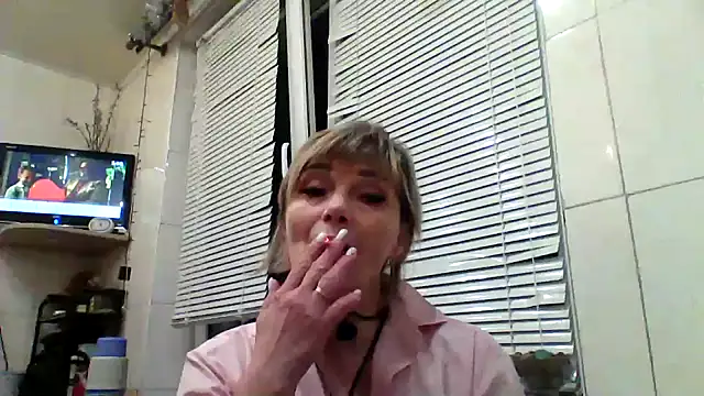Snapshot of Lia_Ray chatting on October 14, 7:25 pm Lia Ray online show from October 14, 7:25 pm