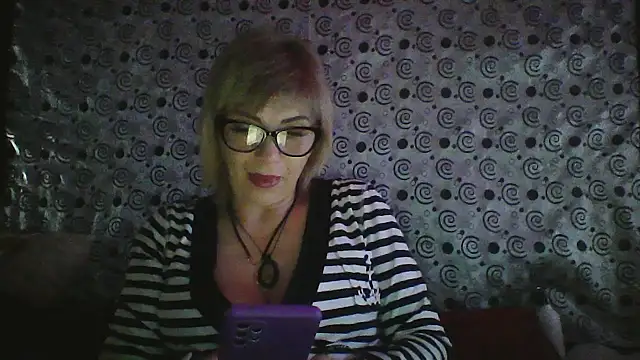 Lia Ray online show from November 4, 7:17 pm