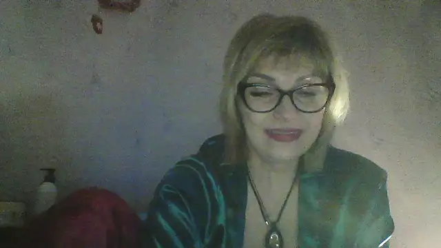 Lia Ray online show from February 12, 9:03 pm