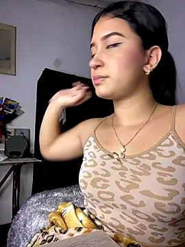 cristalxxx hott online show from November 27, 4:02 am