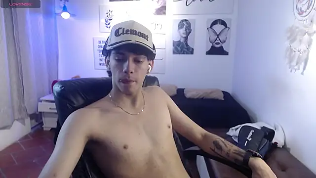 AmethystShadow17 online show from January 9, 7:54 pm