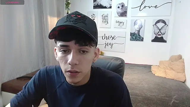 AmethystShadow17 online show from November 20, 4:29 pm