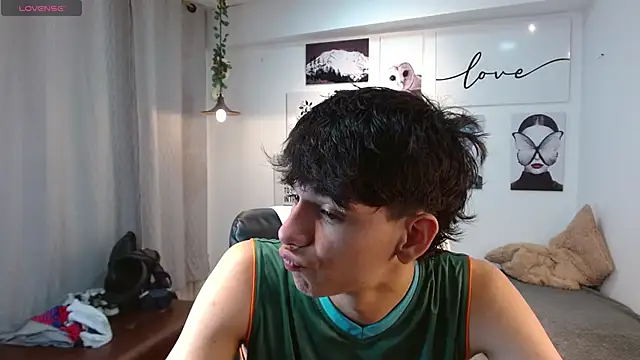 AmethystShadow17 online show from December 4, 5:12 pm