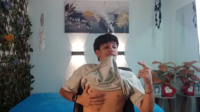 AmethystShadow17 online show from April 5, 5:19 pm