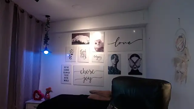 AmethystShadow17 online show from January 11, 3:41 pm