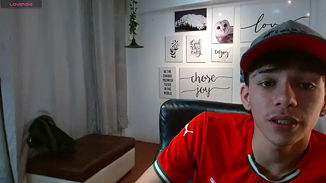 AmethystShadow17 online show from December 2, 4:19 pm