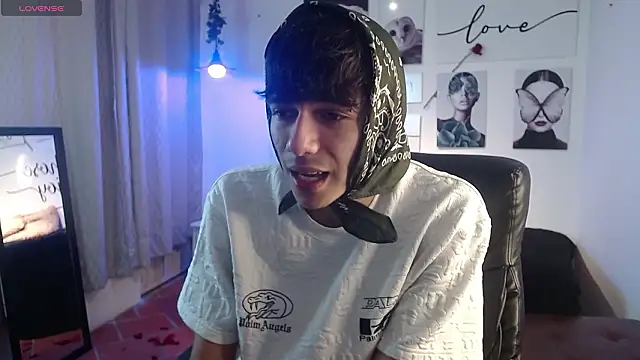 AmethystShadow17 online show from February 13, 7:36 pm