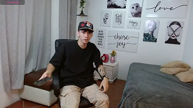 AmethystShadow17 online show from November 9, 4:00 pm