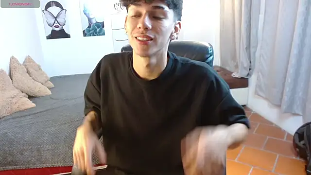 AmethystShadow17 online show from November 1, 7:30 pm