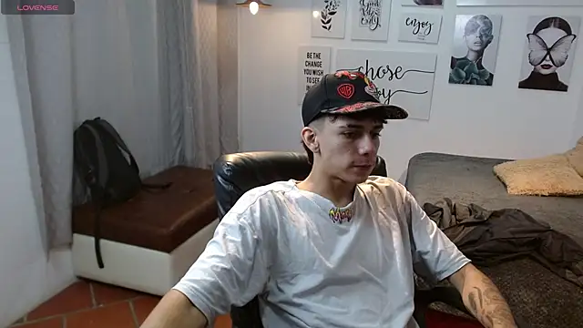 AmethystShadow17 online show from November 22, 12:15 pm