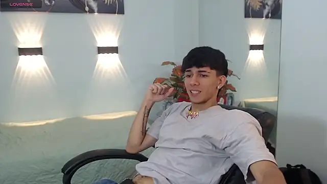 AmethystShadow17 online show from November 8, 5:05 pm