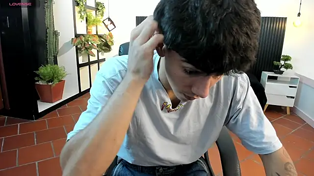 AmethystShadow17 online show from October 22, 3:22 pm