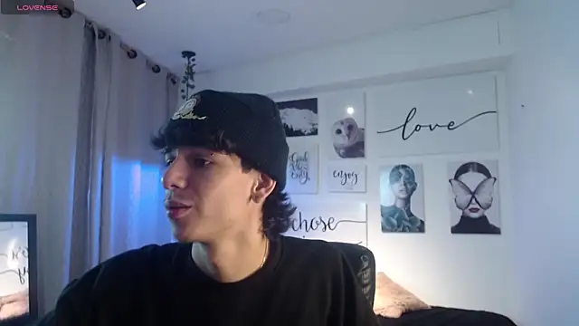 AmethystShadow17 online show from February 12, 7:57 pm