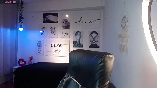 AmethystShadow17 online show from February 7, 7:55 pm